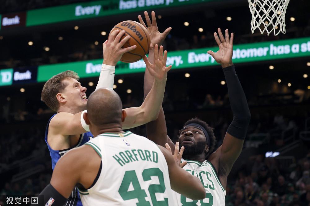 己的足球梦 己的足球梦