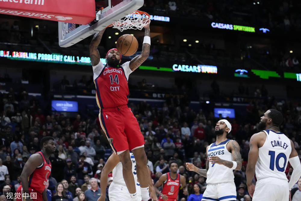 他的表現受 他的表現受